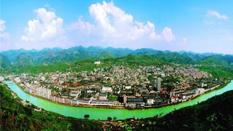 【最智慧商学院】历史首次！万亿茅台出手，竟要发债150亿！这是要“拯救贵州”？