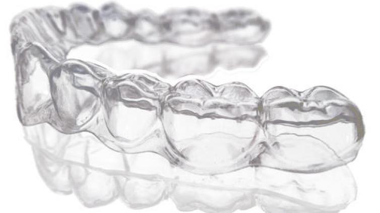 【最智慧学院】毛利高达70% 隐形牙套的千亿市场 谁在买单？