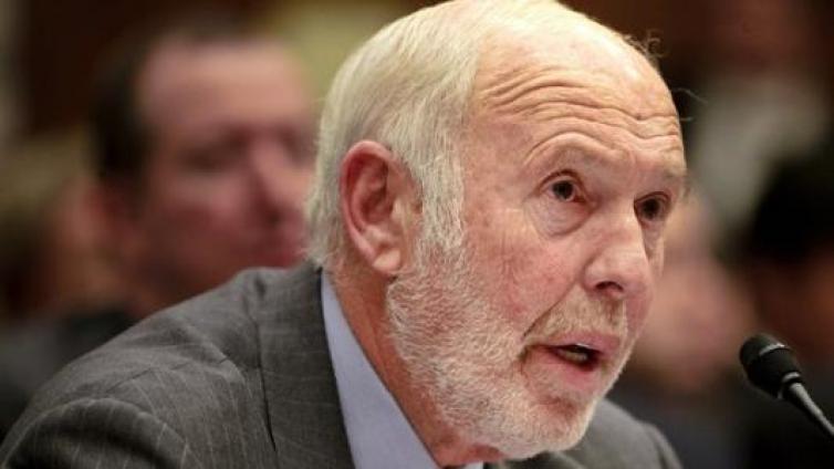 【最智慧商学院】一个月巨亏20%！5000亿巨头跌下神坛